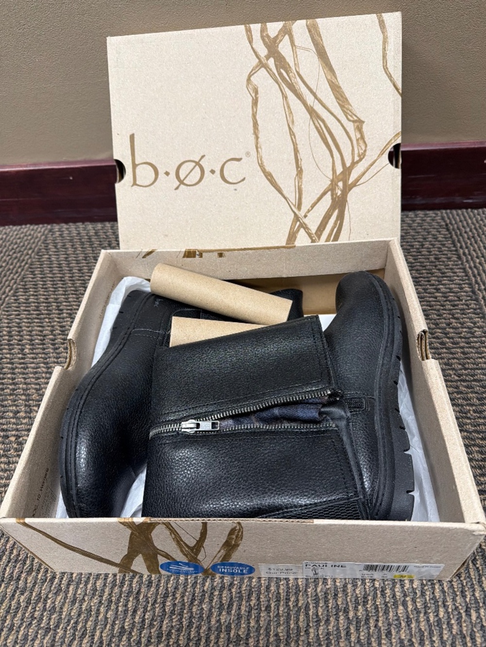 BRAND NEW!! - b.o.c. Pauline Black Boot - size 8